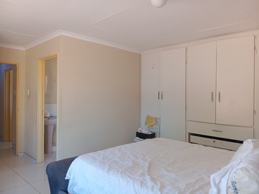 3 Bedroom Property for Sale in Tlhabane West North West